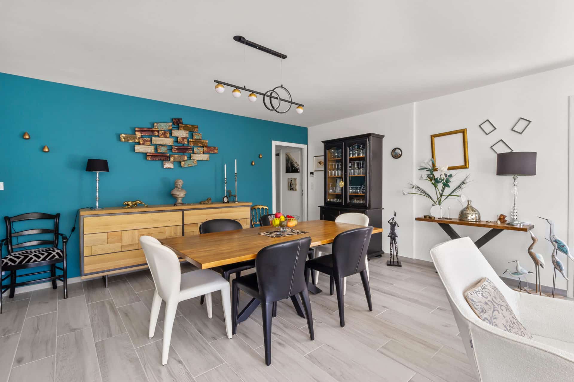 intérieur maison neuve construite en 2024