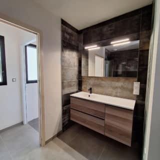 Salle de bain moderne