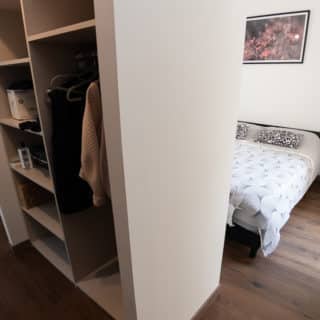 Chambre avec dressing dans une maison neuve à Saint-Herblain