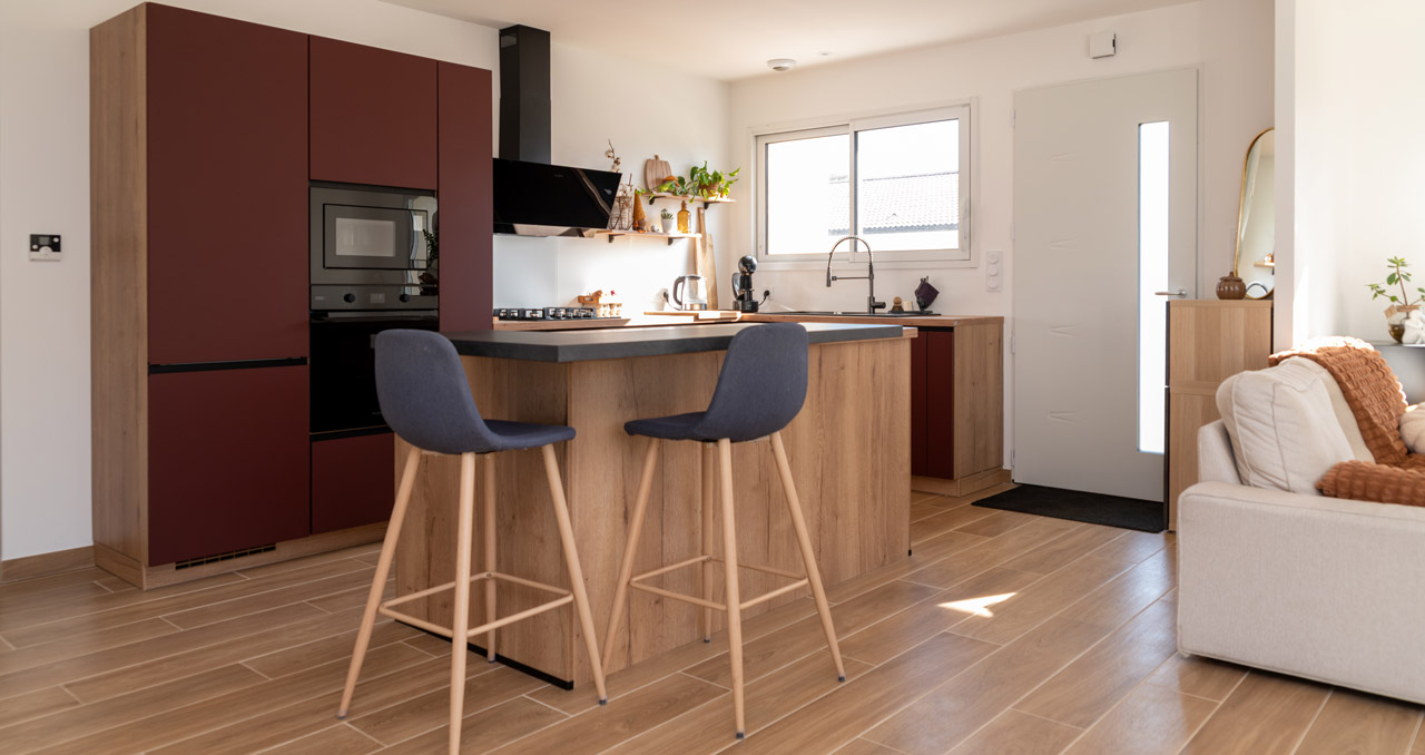 Cuisine moderne dans maison neuve à Bourgneuf-en-Retz par un constructeur local